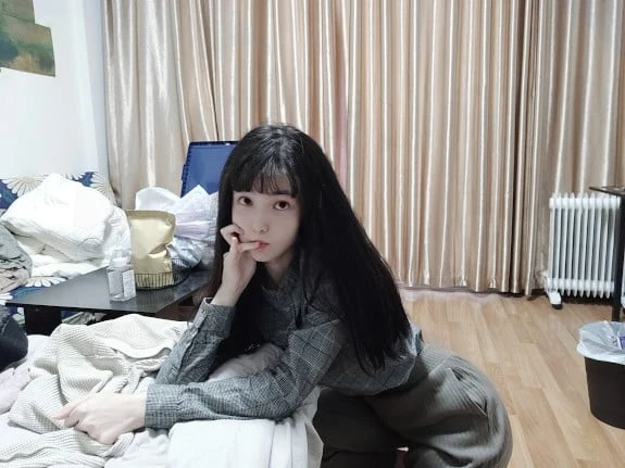 LOL妹子神操作合集[奇怪资源]放置物品打英雄联盟？输了就攻击你一屏幕！